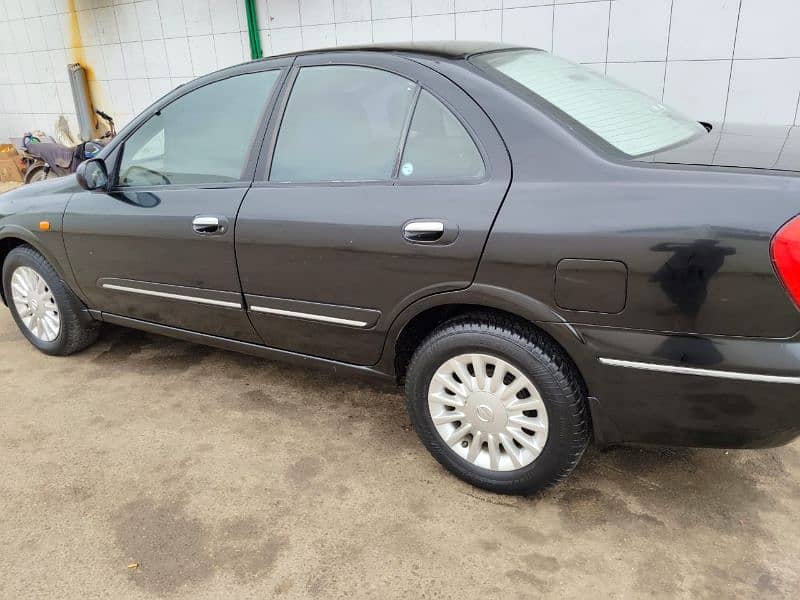 Nissan Sunny 2010 2