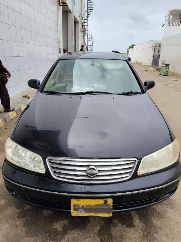 Nissan Sunny 2010 3