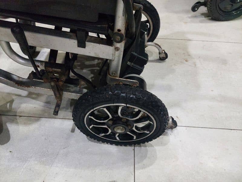 Electric wheelchair for sale 3