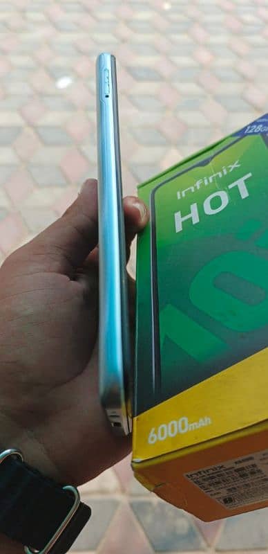 Infinix Hot 10i 2