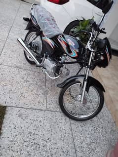 Super Star 100 Black bike for sale