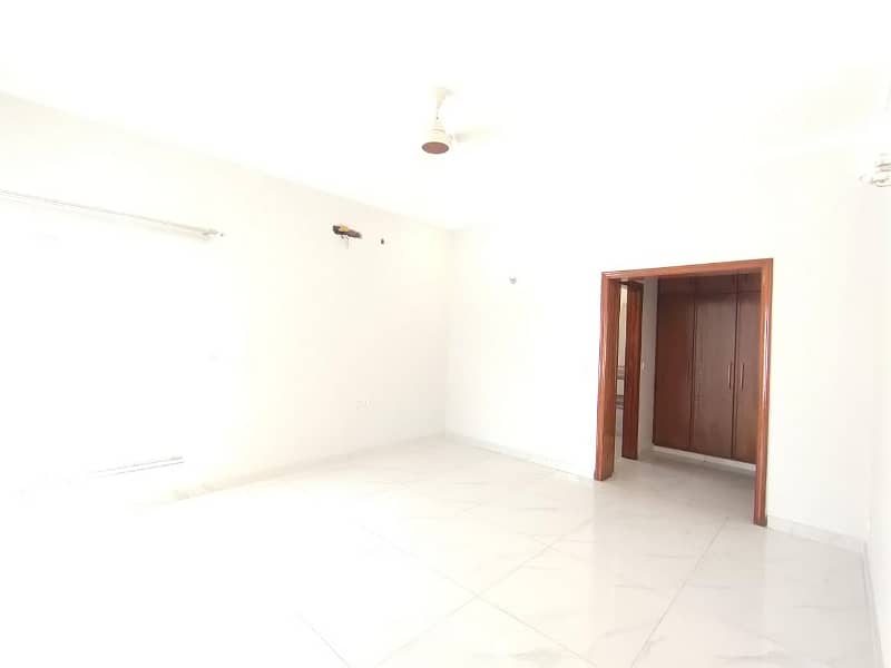 20-Marla Brand New Upper Portion For Rent In DHA Ph-6 Lahore Owner Built House. 7