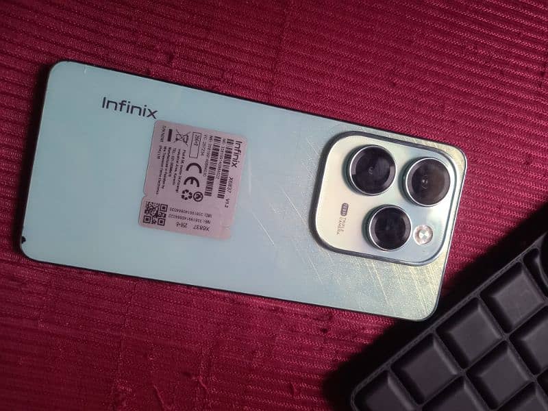 Infinix hot 40 pro with box 10/8 condition 16ram 256rom 0