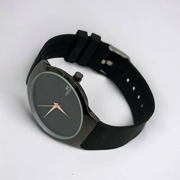 Men's Black Rubber Strip Watch 1