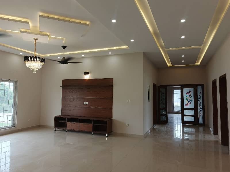 Brand New 1 Kanal House For Sale 23