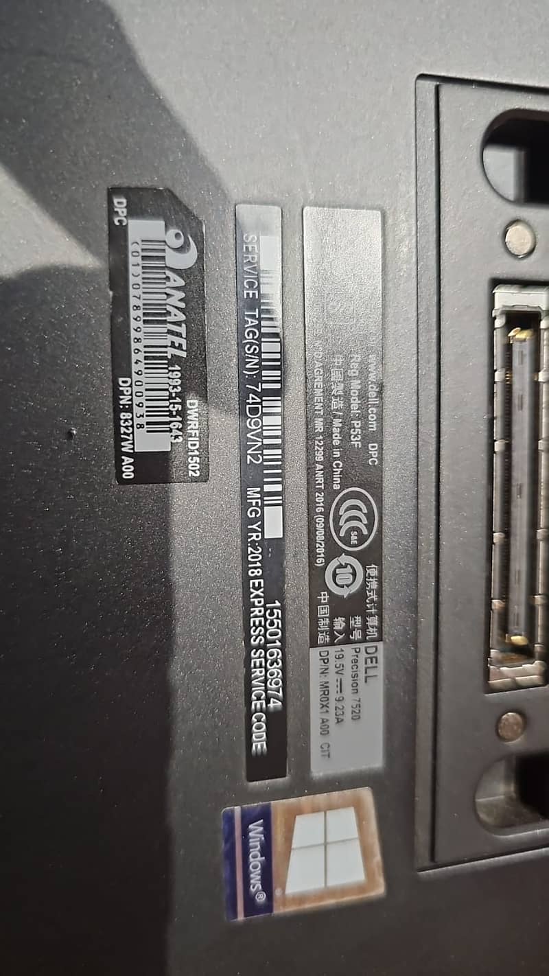 dell  Precision 7520 2