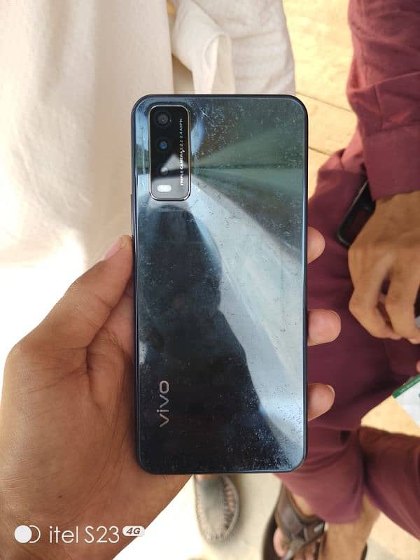 vivo y20s 3