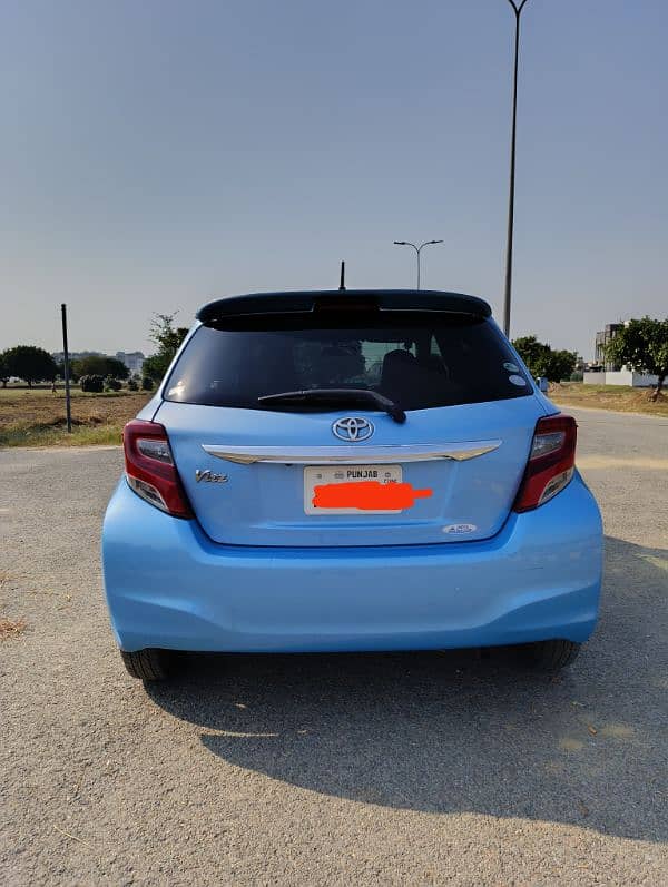 Toyota Vitz 2015 1