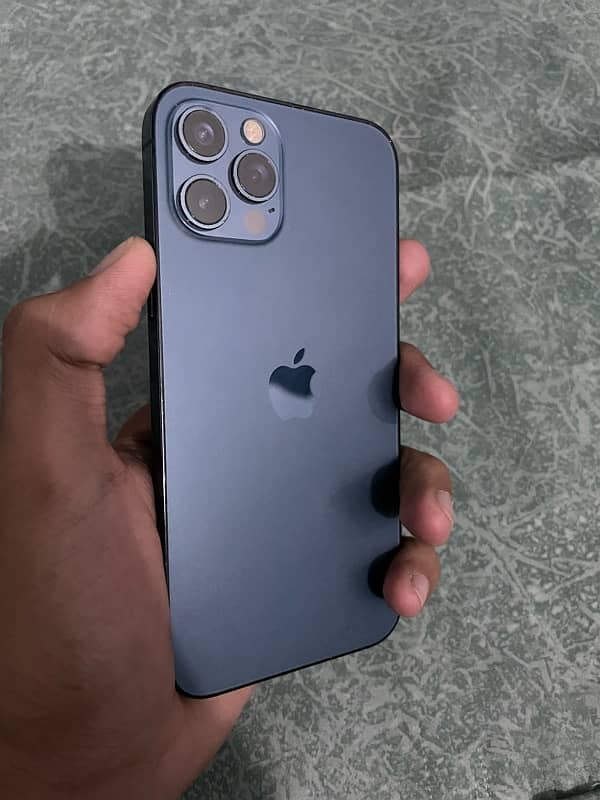 Iphone 12 pro Going cheap 0