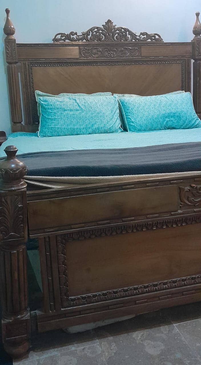 Wooden polished King size  bed 1