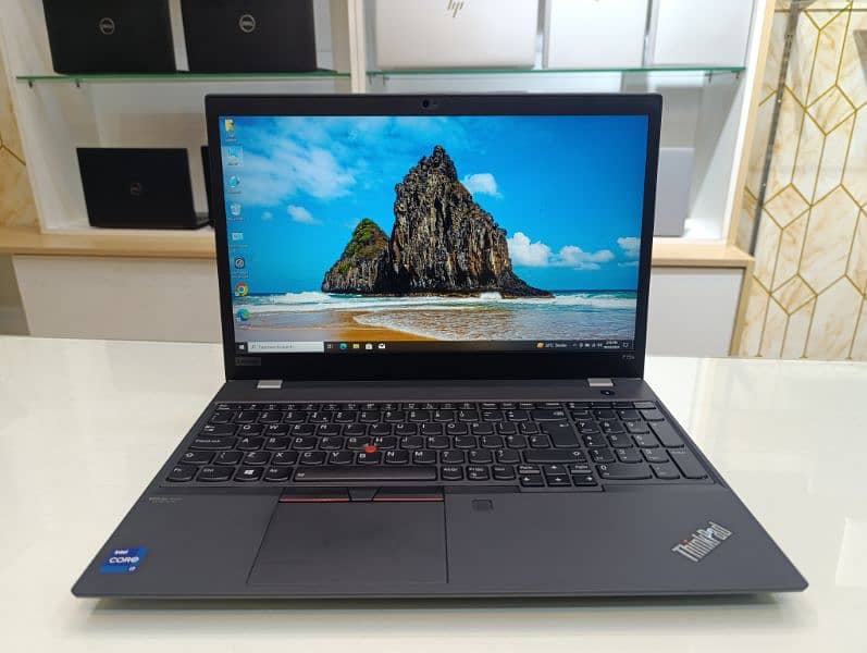 Lenovo Thinkpad p15s Core i7 11th Generation 4gb graphics card nivida 1