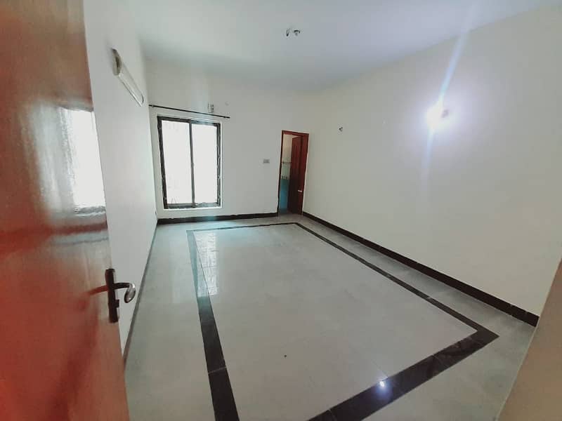 Johar town 5 Marla upper portion available for rent 1