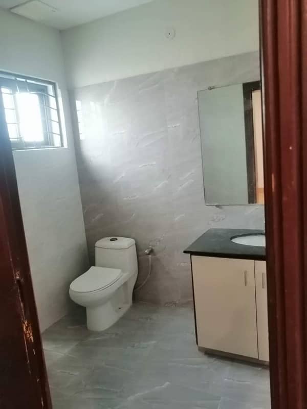 1 kanal single story house for rent in johar town for Family And office (software house+Call Centre 18