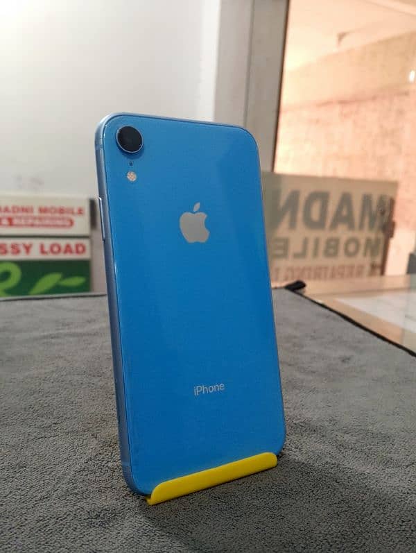 iPhone XR 1