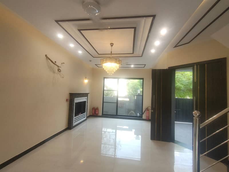 5-Marla Brand new Full House for Rent in DHA Ph-9 Lahore Owner Built House. 14