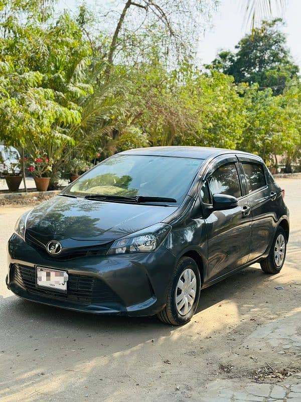 Toyota Vitz 2014 1