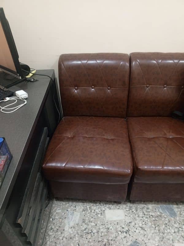 4 single sofa 1