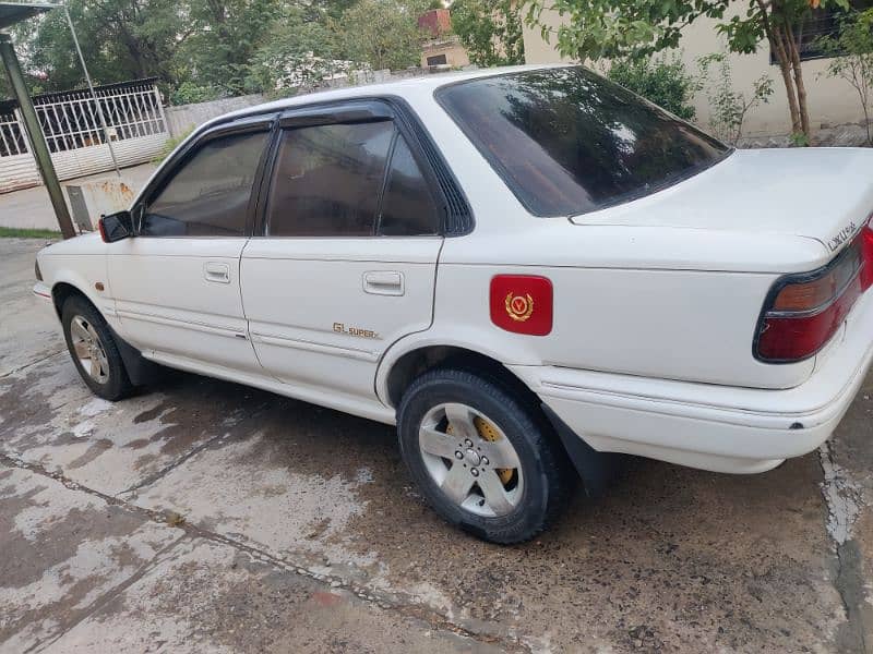 Toyota Corolla 1988 3