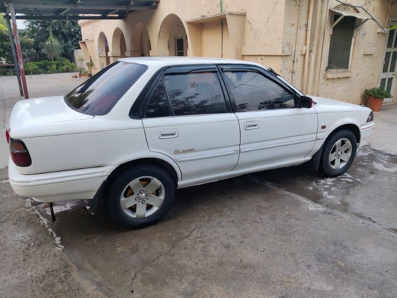 Toyota Corolla 1988 4