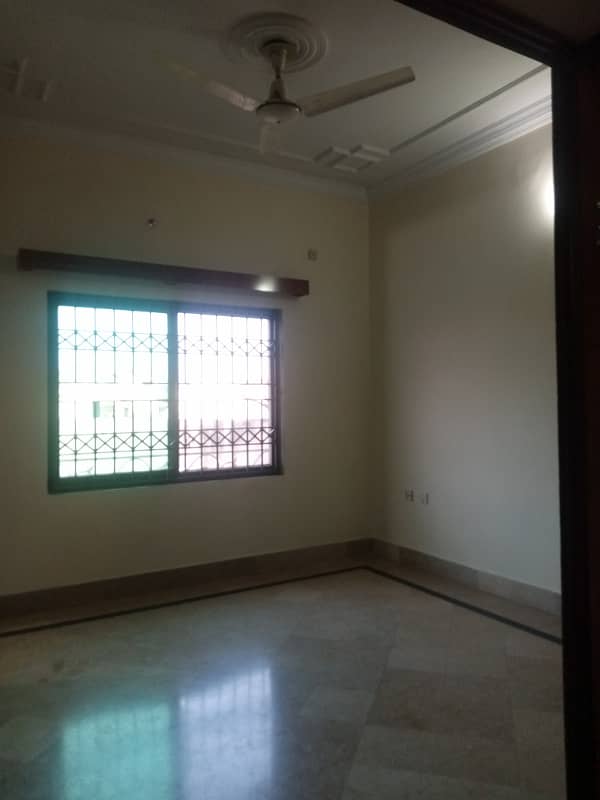 2nd floor 2 Bed( Momty) accomodation in Pwd Block-C Near Gourmet baker's 0