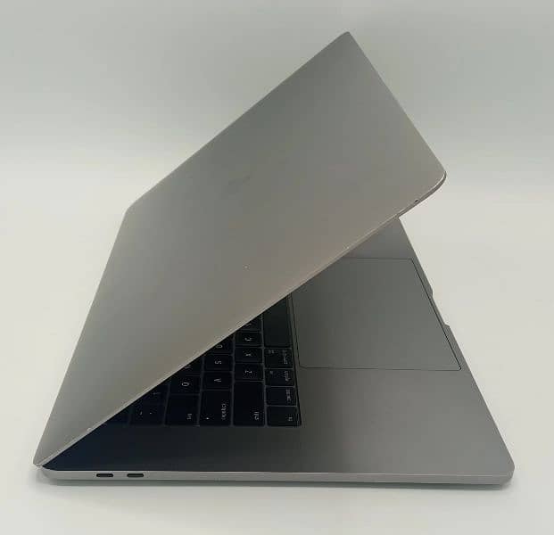 Macbook pro 0