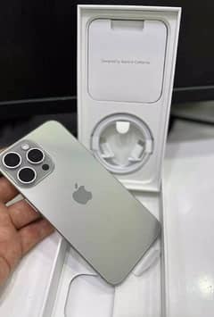 iphone 15 pro max (100 BH, 70 Cycle)