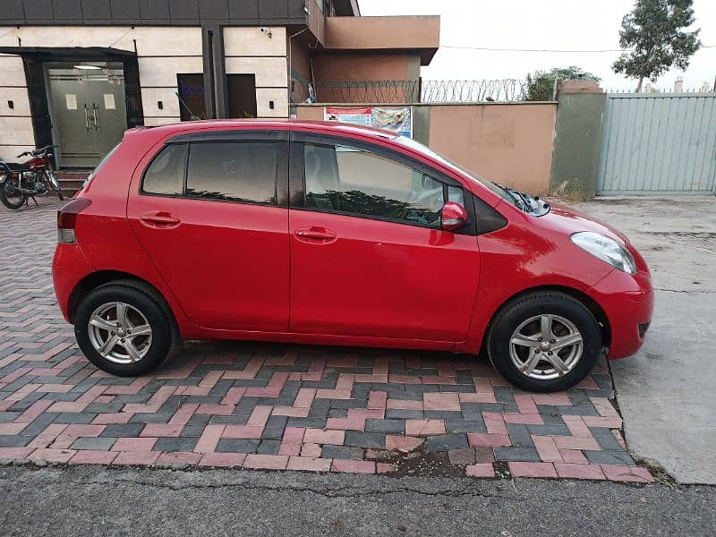 Toyota Vitz 2010 9