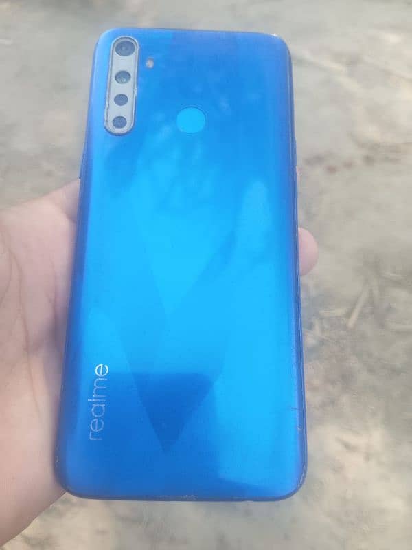 Realme 5i 4