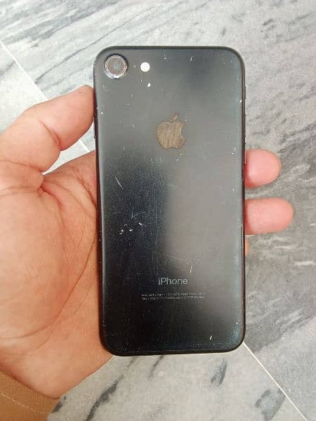 IPHONE 7 NON PTA 32 GB 1