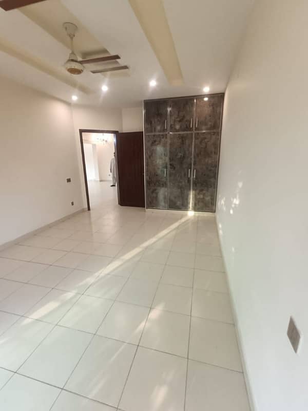 BRAND NEW 10 MARLAS HOUSE AVAILABLE FOR RENT SECTOR C BLOCK CC BAHRIA TOWN LAHORE 4