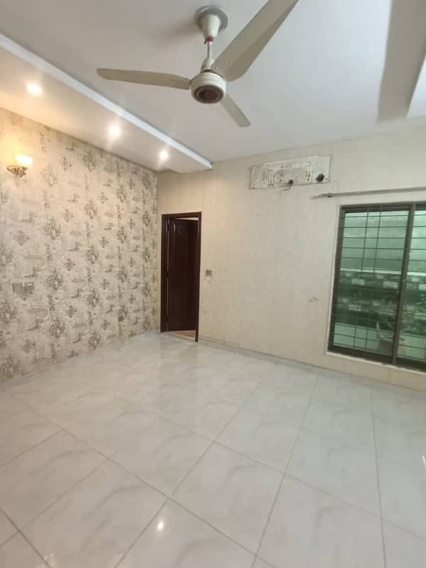 BRAND NEW 10 MARLAS HOUSE AVAILABLE FOR RENT SECTOR C BLOCK CC BAHRIA TOWN LAHORE 10