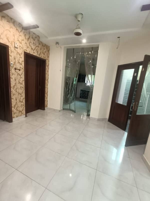 BRAND NEW 10 MARLAS HOUSE AVAILABLE FOR RENT SECTOR C BLOCK CC BAHRIA TOWN LAHORE 13