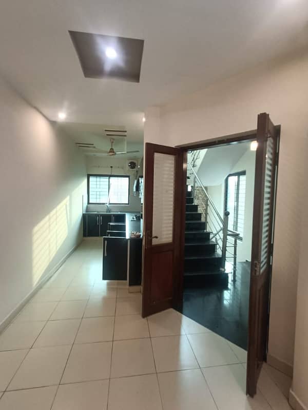 BRAND NEW 10 MARLAS HOUSE AVAILABLE FOR RENT SECTOR C BLOCK CC BAHRIA TOWN LAHORE 16