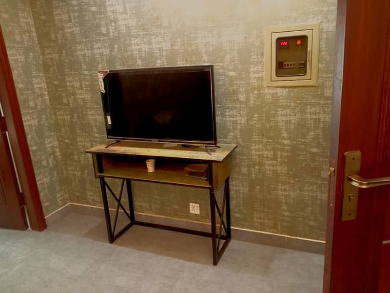 BRAND NEW 1 BED FURNISHED APPARTMENT AVAILABLE FOR RENT SECTOR C BLOCK JASMINE BAHRIA TOWN LAHORE 6