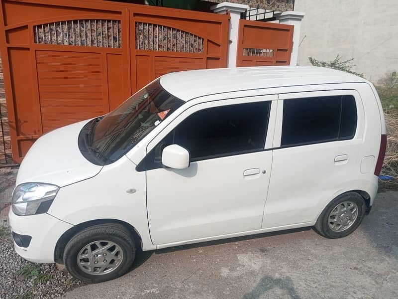 Suzuki Wagon R 2019 1