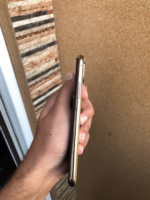 iphone xs 64 gb PTA 1