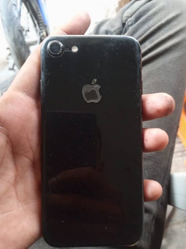 iPhone 7 128 gb 2