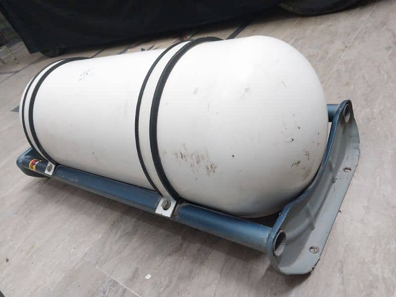 Genuine CNG Cylinder with Complete Kit for Sale 3