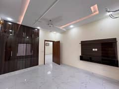 BRAND NEW 10 MARLAS UPPER PORTION AVAILABLE FOR RENT SECTOR C BLOCK GULMOHER BAHRIA TOWN LAHORE