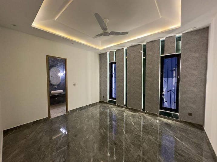 BRAND NEW 10 MARLAS HOUSE AVAILABLE FOR RENT SECTOR E BLOCK QUAID BAHRIA TOWN LAHORE 2