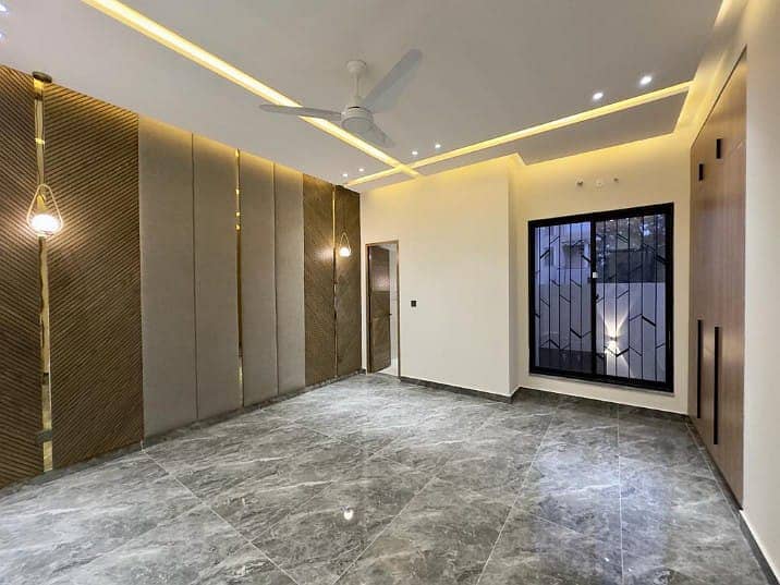 BRAND NEW 10 MARLAS HOUSE AVAILABLE FOR RENT SECTOR E BLOCK QUAID BAHRIA TOWN LAHORE 4