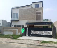 BRAND NEW 10 MARLAS HOUSE AVAILABLE FOR RENT SECTOR C BLOCK JASMINE BAHRIA TOWN LAHORE