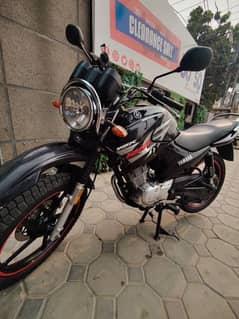 AoA main apni bike Yamaha ybr g sale Karna cahta Hun urgent Black