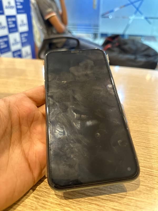 Iphone 11 Pro Max 256Gb PTA Approved 10