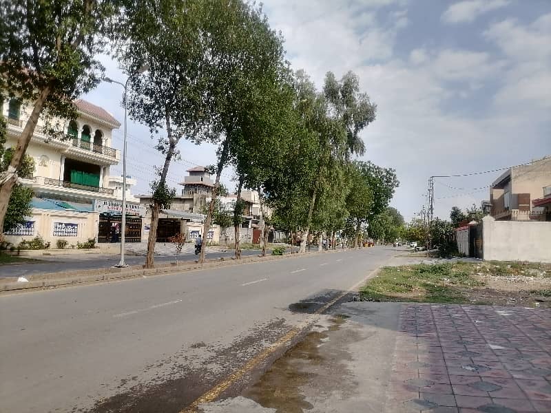 Residential Plot Of 1 Kanal Is Available For sale In Marghzar Officers Colony 6