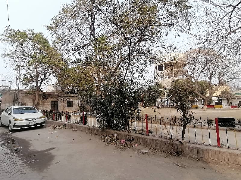 Residential Plot Of 1 Kanal Is Available For sale In Marghzar Officers Colony 7