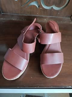 women's sandals size 10/40 0