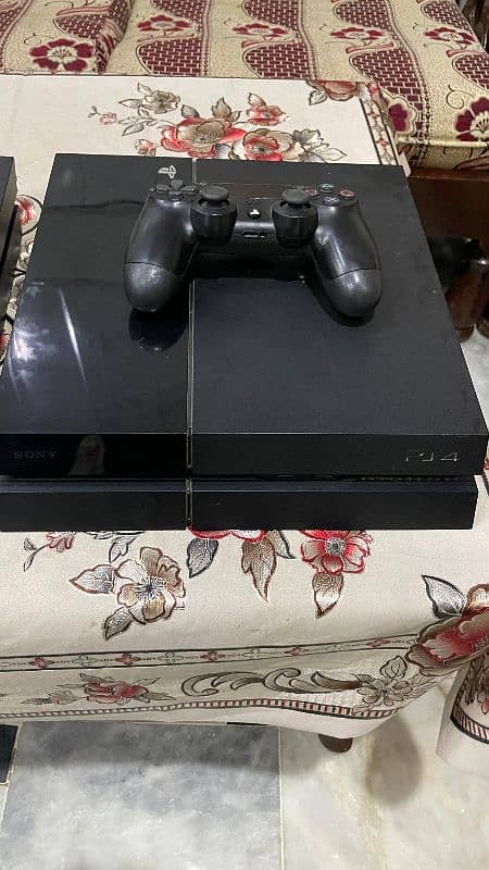 2 Playstation 4 with wireless controller 3