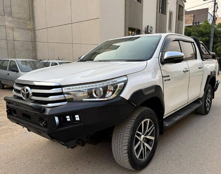 Toyota Hilux 2021 1