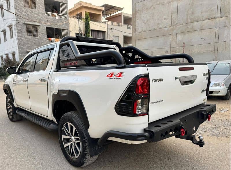 Toyota Hilux 2021 5